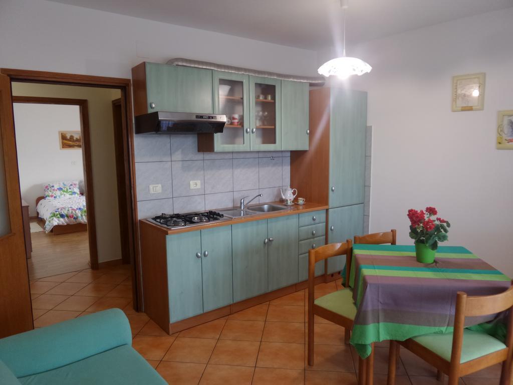 Apartmani Lina ウマグ エクステリア 写真